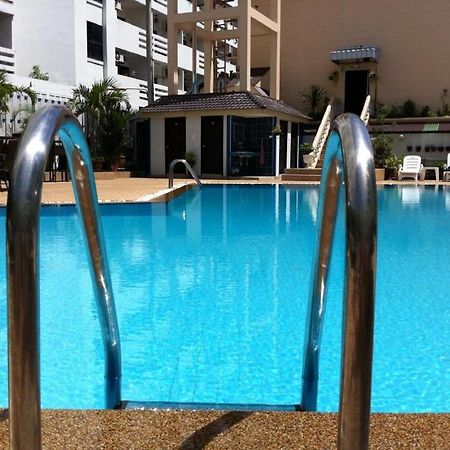 Marine Paradise Pattaya Exterior foto