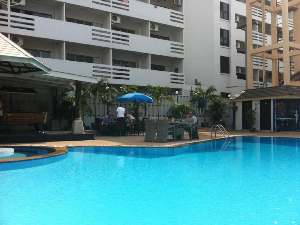 Marine Paradise Pattaya Exterior foto